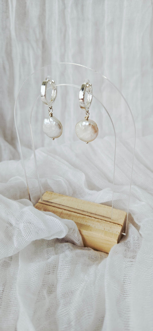 Gold Serenity Pearl Earrings