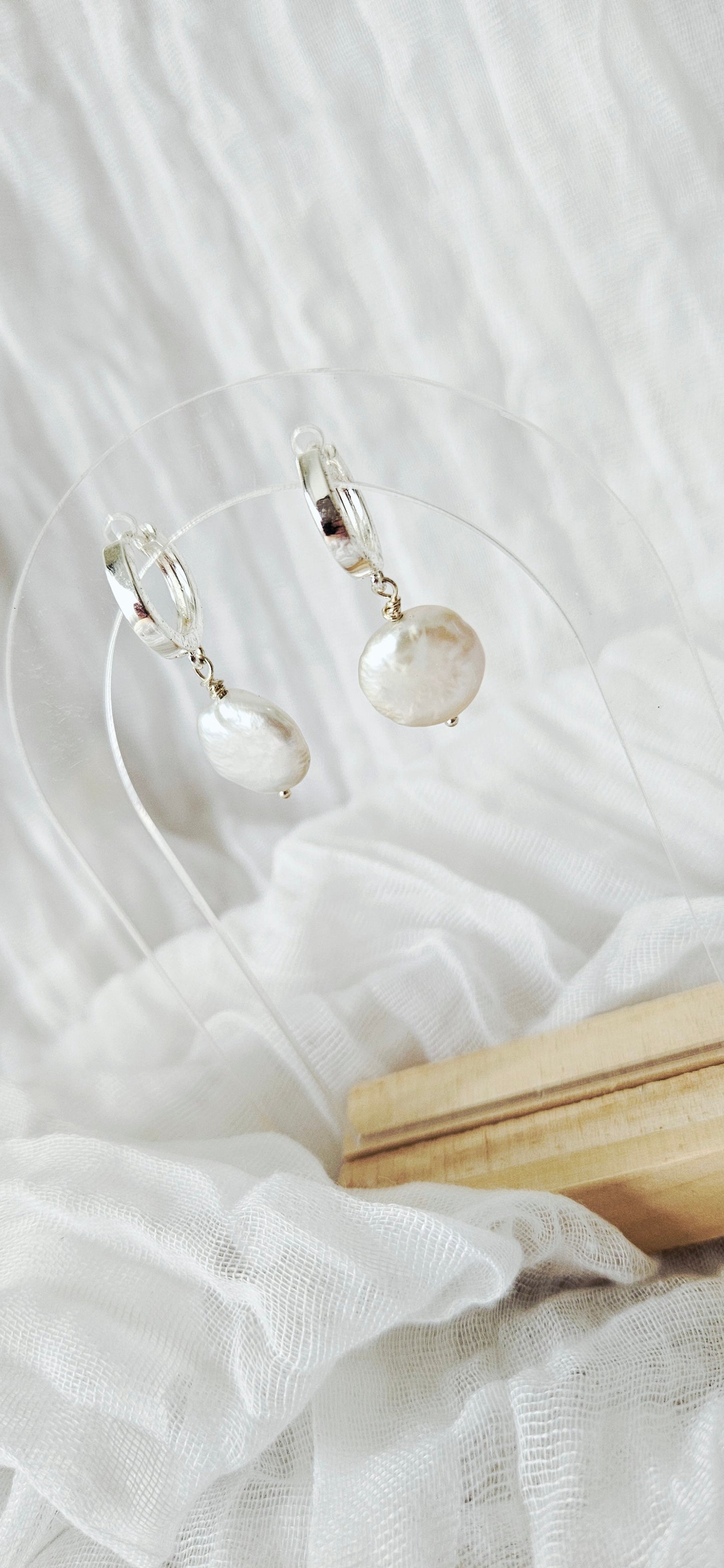 Gold Serenity Pearl Earrings