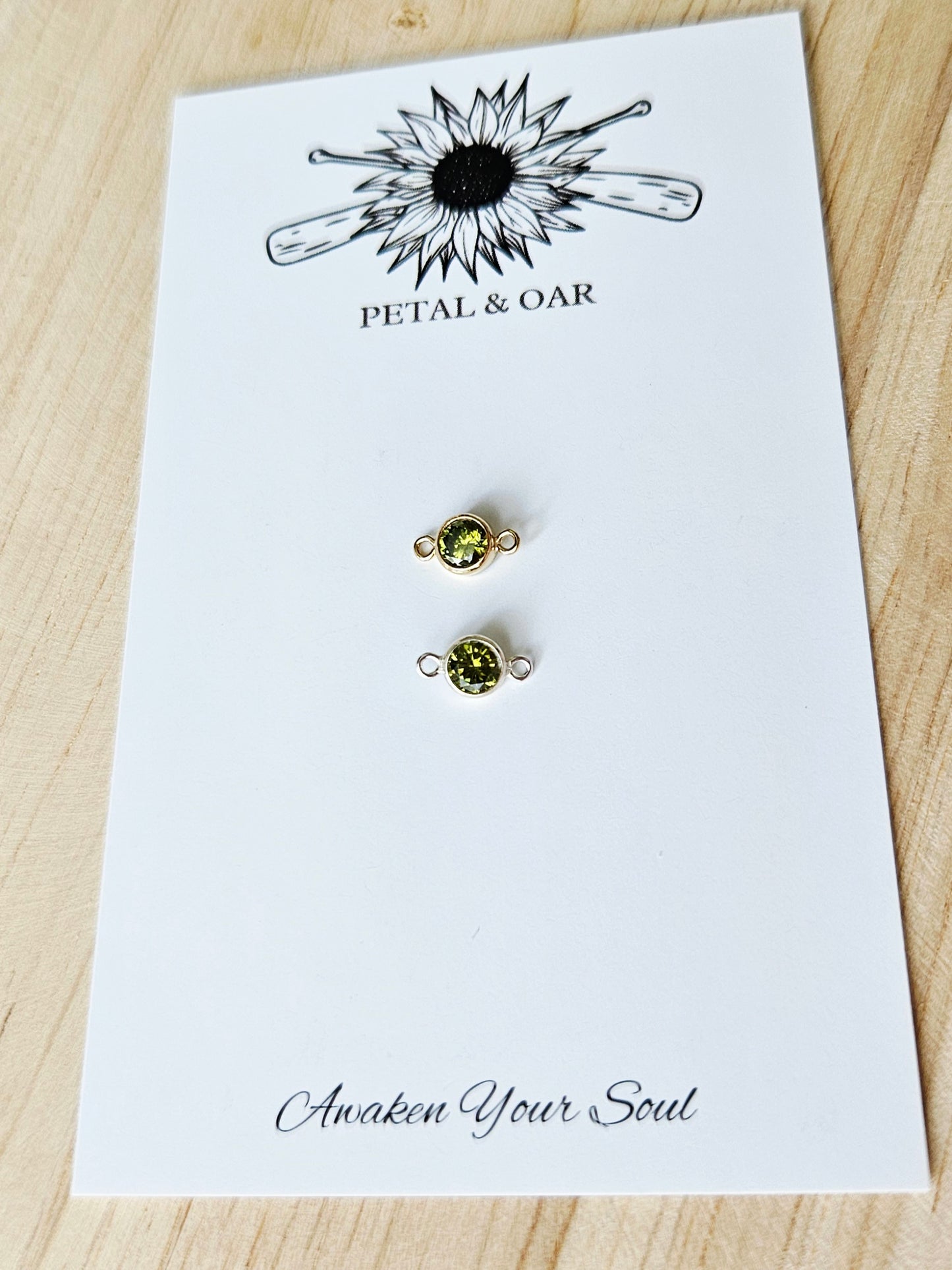 Crystal Birthstones (August/Light Green)